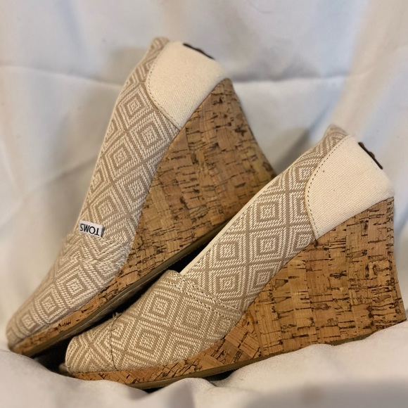 Toms Peep Toe Cork Wedges- Size 9.5 - Picture 1 of 7